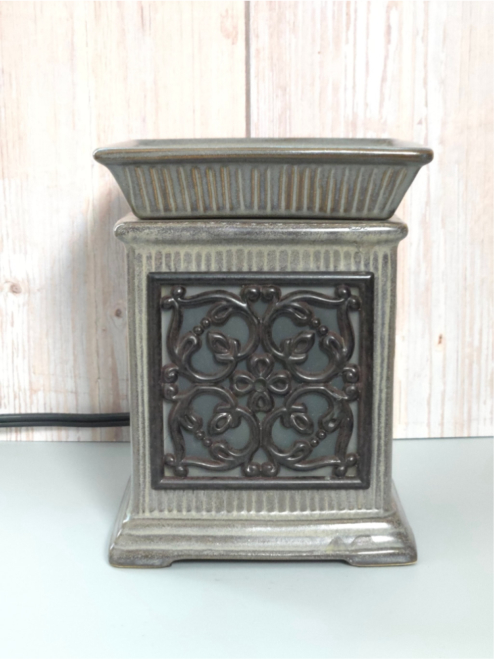 Scentsy Gray Brown Ornate Scroll Ceramic Wax Warmer Full Size Retired